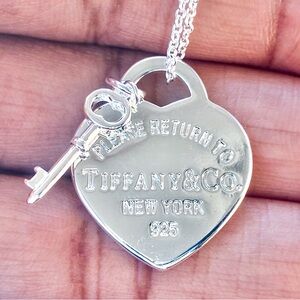 New Stainless Steel Necklace with Heart and Lock Pendant